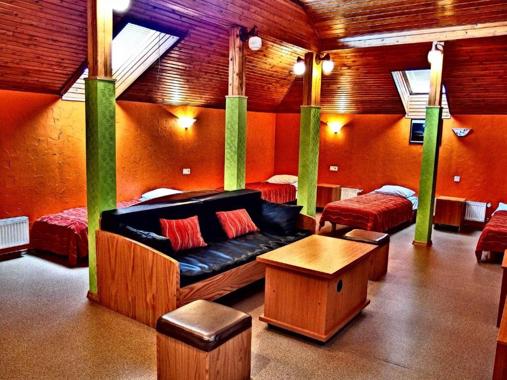 Urusel Guesthouse Tallinn Ruang foto